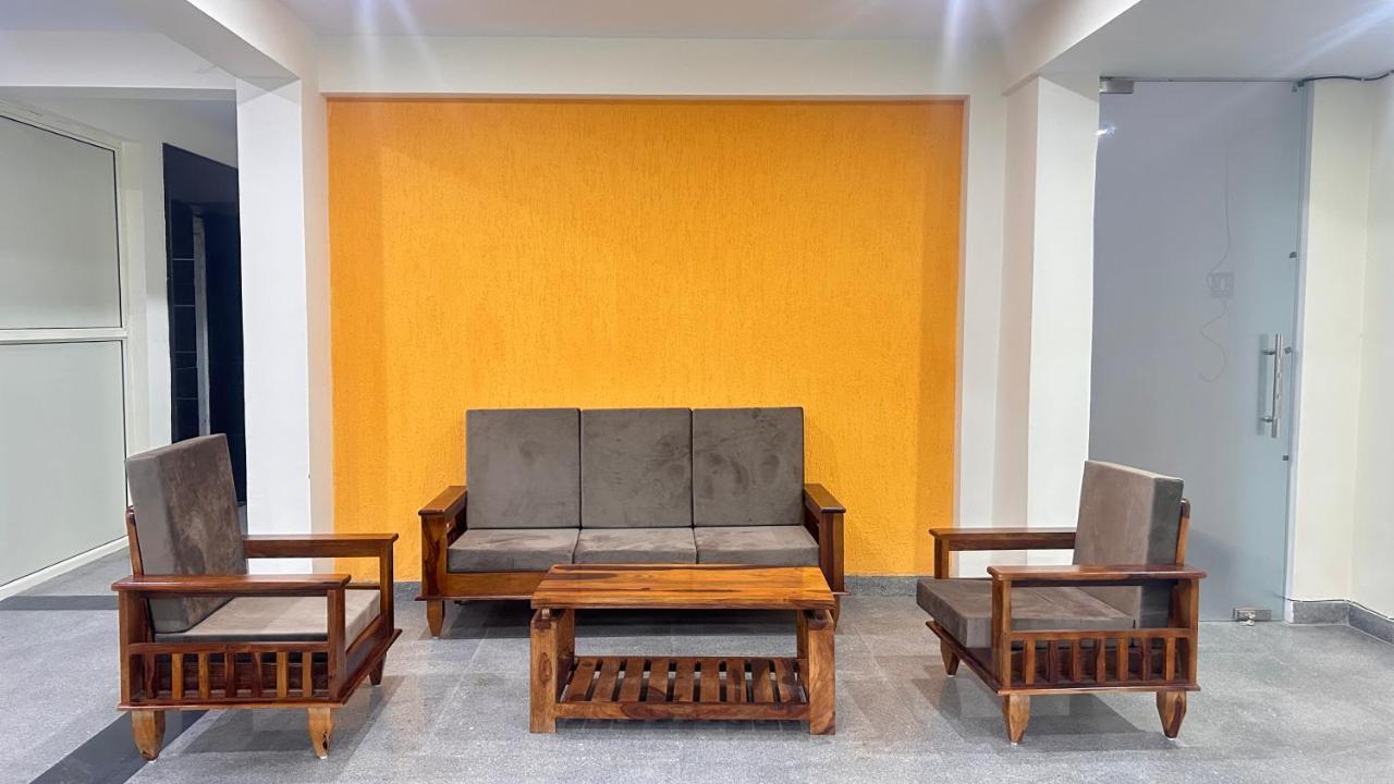 Lime Tree Service Apartment - Medanta Medicity, Gurgaon Exterior photo