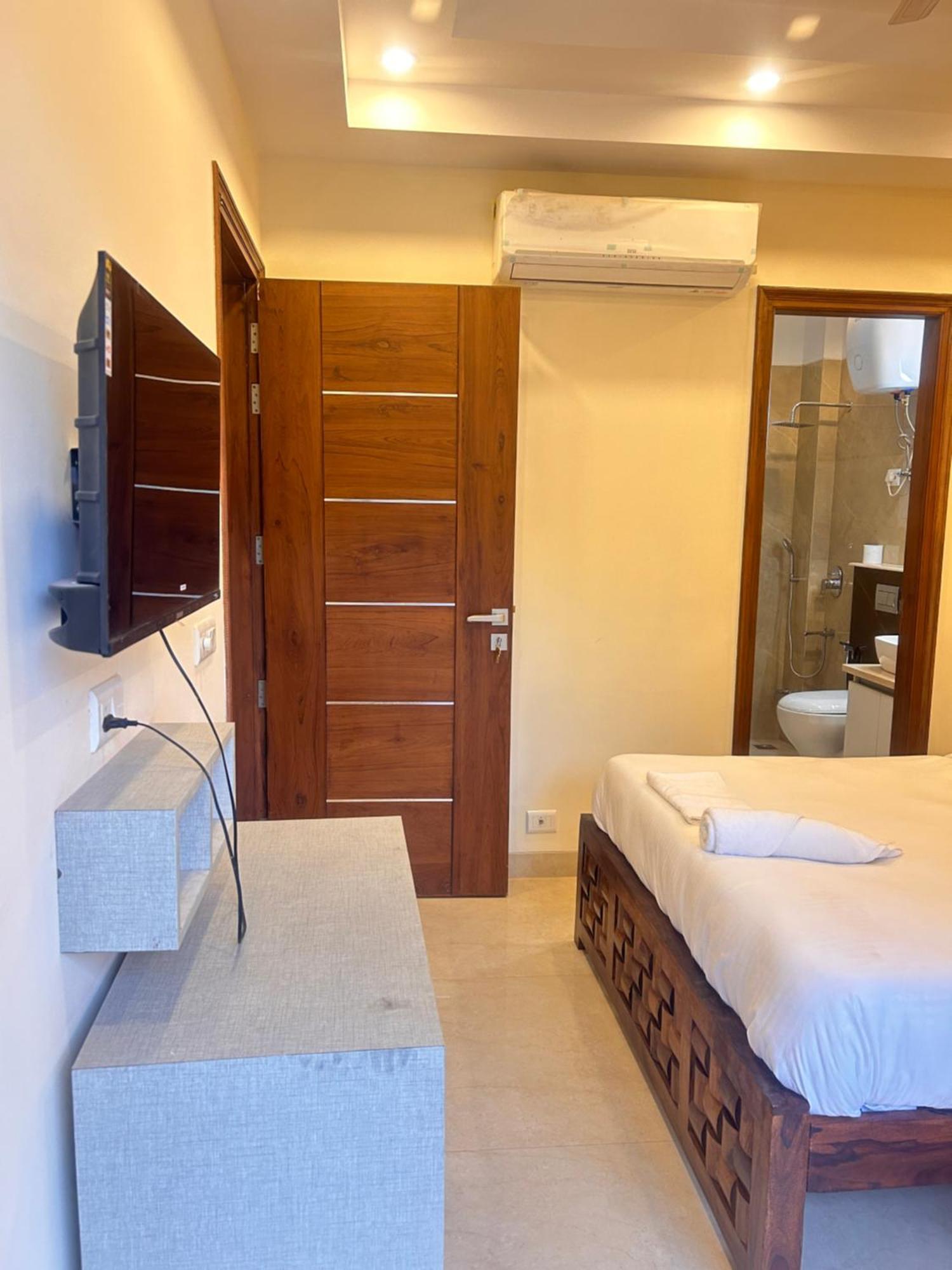 Lime Tree Service Apartment - Medanta Medicity, Gurgaon Exterior photo